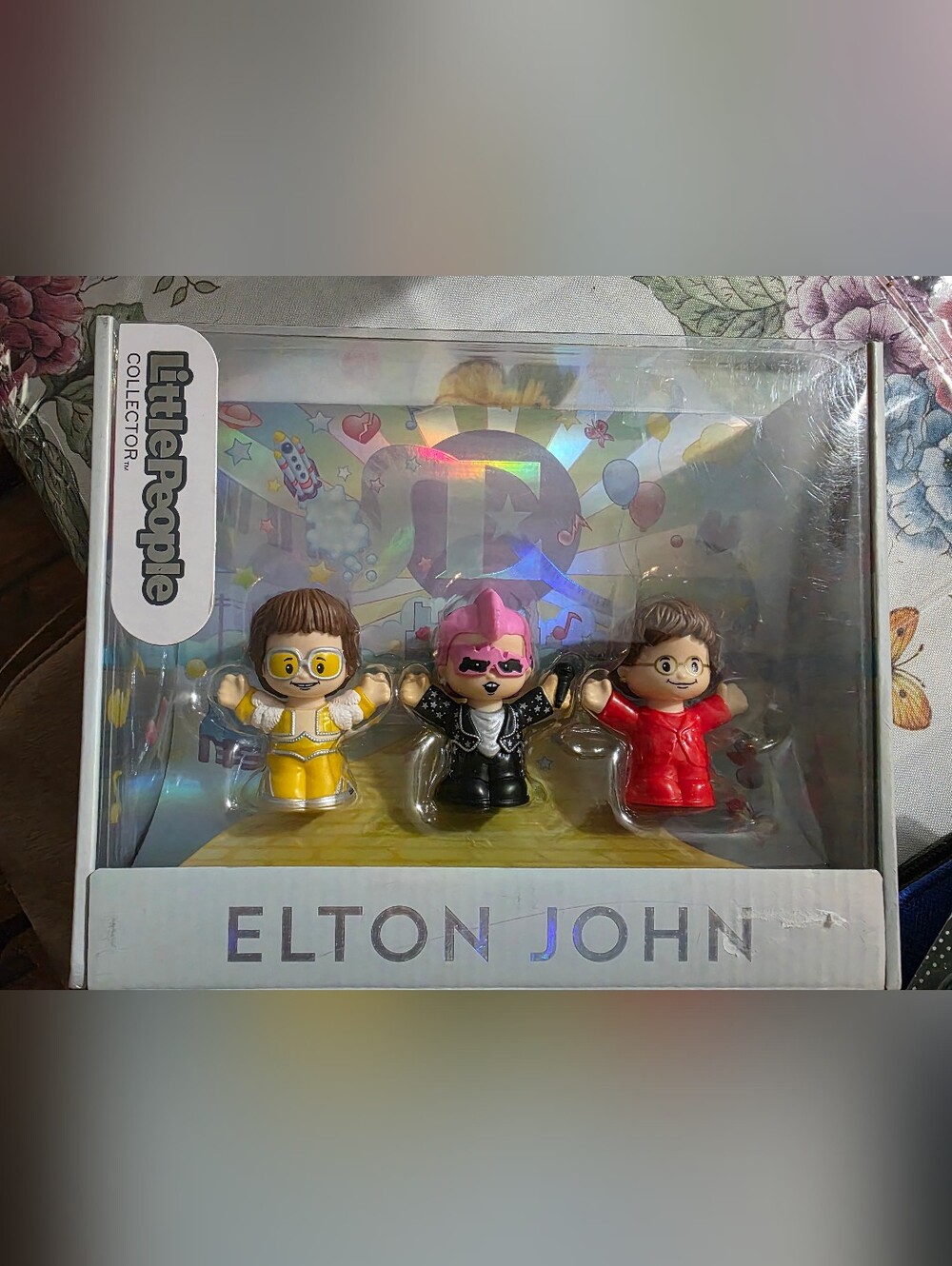 Fisher-Price Little People Elton John 3-Figure Set - Yellow, Black, Pink, Red